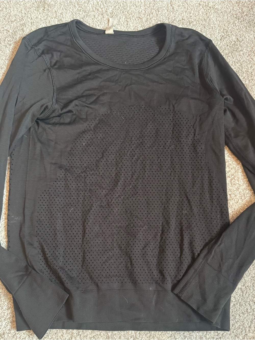 lululemon athletica WOMen’s Black Long-Sleeve Perforated Tee